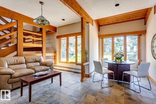 18420 8A Avenue, Edmonton, AB - Indoor Photo Showing Living Room