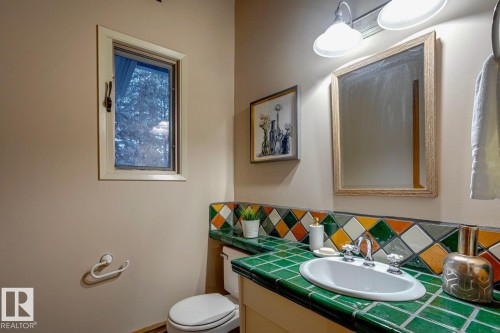 18420 8A Avenue, Edmonton, AB - Indoor Photo Showing Bathroom