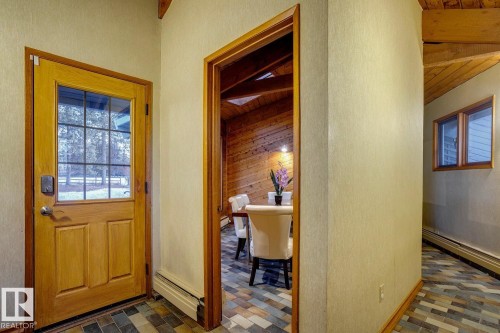 18420 8A Avenue, Edmonton, AB - Indoor Photo Showing Other Room