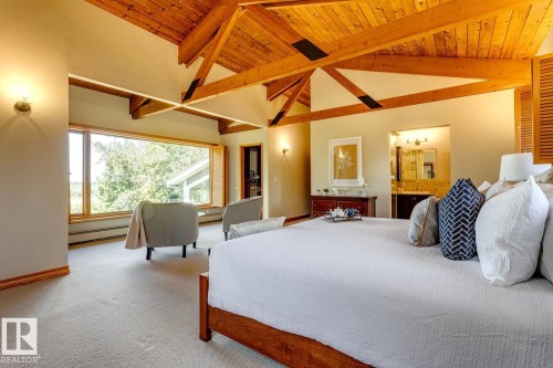 18420 8A Avenue, Edmonton, AB - Indoor Photo Showing Bedroom