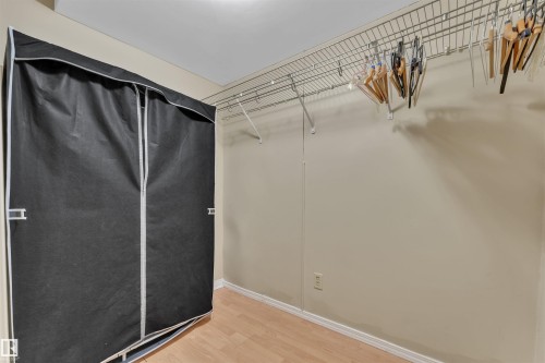 18615 75 Avenue, Edmonton, AB - Indoor