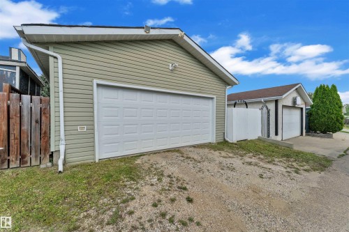 18615 75 Avenue, Edmonton, AB - Outdoor With Exterior