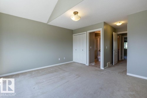 11546 11 Avenue, Edmonton, AB - Indoor Photo Showing Other Room