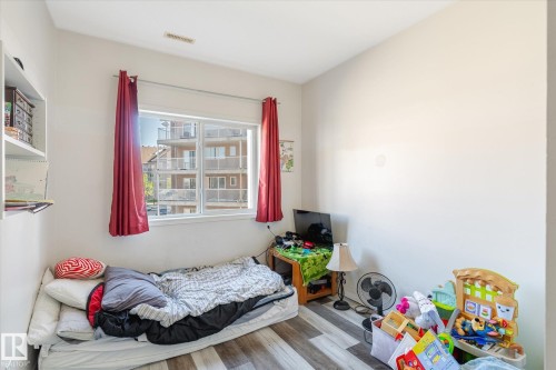224 4304 139 Avenue, Edmonton, AB - Indoor Photo Showing Bedroom