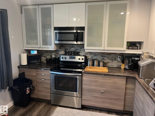 3279 139 Avenue, Edmonton, AB - Indoor Photo Showing Kitchen With Stainless Steel Kitchen