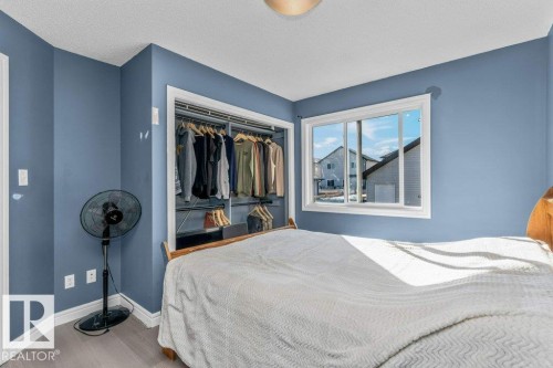 407 Watt Boulevard Sw, Edmonton, AB - Indoor Photo Showing Bedroom