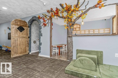 407 Watt Boulevard Sw, Edmonton, AB -  Photo Showing Other Room