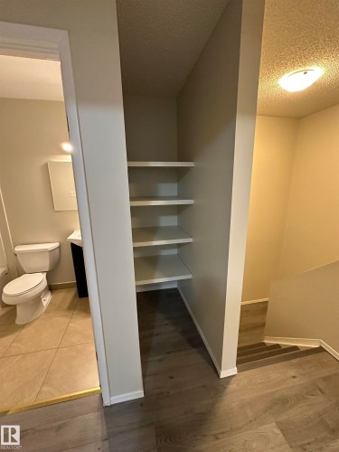 5 14130 80 Street, Edmonton, AB - Indoor