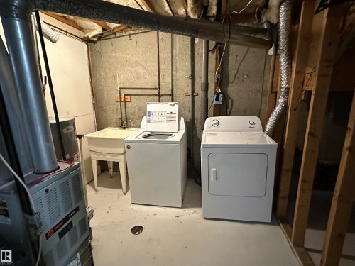 5 14130 80 Street, Edmonton, AB - Indoor Photo Showing Laundry Room