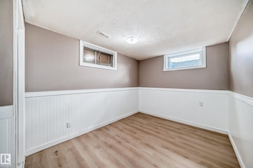 207 Homestead Crescent, Edmonton, AB - Indoor Photo Showing Other Room