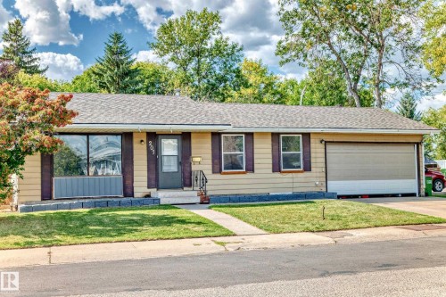 207 Homestead Crescent, Edmonton, AB - Outdoor