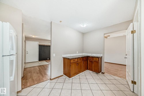 207 Homestead Crescent, Edmonton, AB - Indoor Photo Showing Other Room