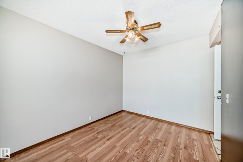 207 Homestead Crescent, Edmonton, AB - Indoor Photo Showing Other Room