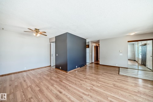 207 Homestead Crescent, Edmonton, AB - Indoor Photo Showing Other Room