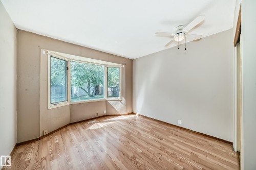 207 Homestead Crescent, Edmonton, AB - Indoor Photo Showing Other Room