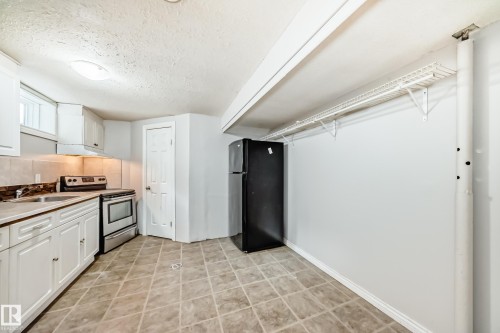 207 Homestead Crescent, Edmonton, AB - Indoor