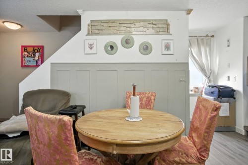 8 1820 34 Avenue, Edmonton, AB - Indoor Photo Showing Dining Room