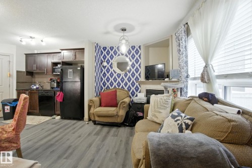 8 1820 34 Avenue, Edmonton, AB - Indoor