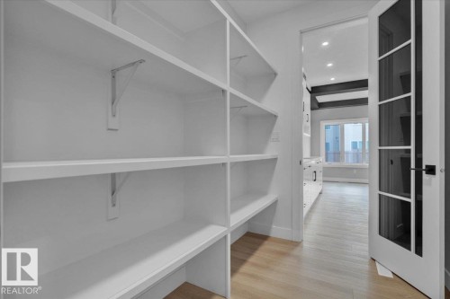 65 Blackbird Bend, Fort Saskatchewan, AB - Indoor With Storage