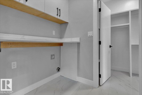 65 Blackbird Bend, Fort Saskatchewan, AB - Indoor Photo Showing Other Room