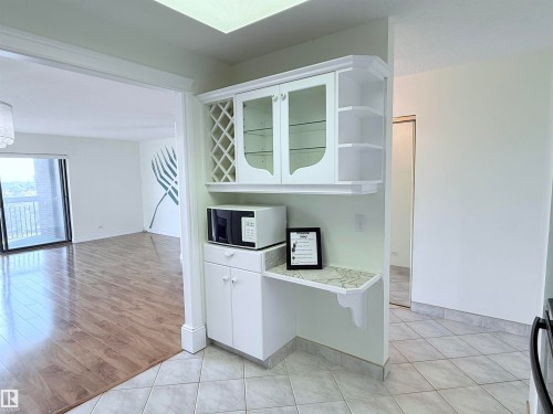 604 11027 87 Avenue, Edmonton, AB - Indoor