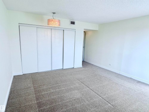 604 11027 87 Avenue, Edmonton, AB - Indoor Photo Showing Other Room