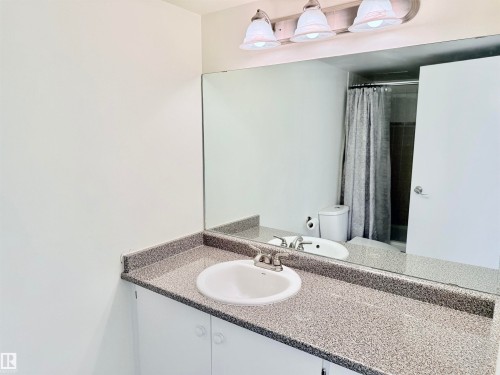 604 11027 87 Avenue, Edmonton, AB - Indoor Photo Showing Bathroom