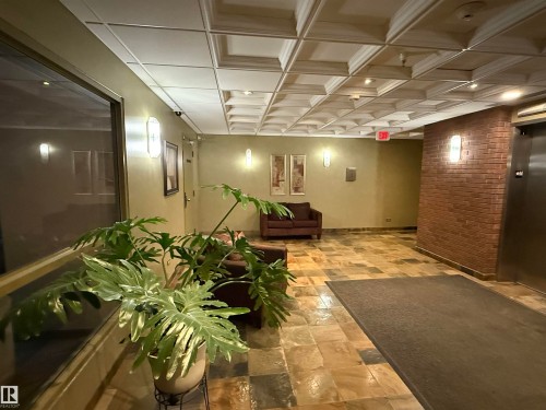 604 11027 87 Avenue, Edmonton, AB - Indoor