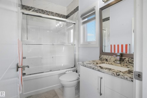 16608 9 Street, Edmonton, AB - Indoor Photo Showing Bathroom