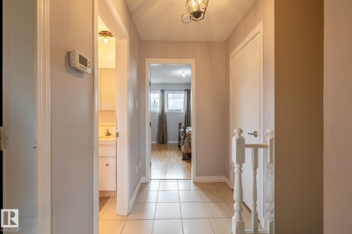 10820 170 Avenue Nw, Edmonton, AB - Indoor Photo Showing Other Room