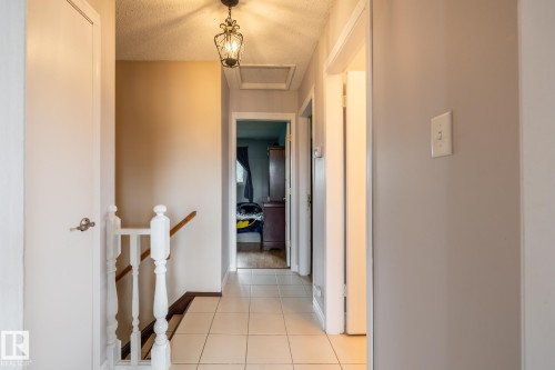 10820 170 Avenue Nw, Edmonton, AB - Indoor Photo Showing Other Room