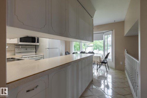 10820 170 Avenue Nw, Edmonton, AB - Indoor Photo Showing Kitchen With Double Sink