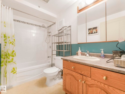3608 15 Avenue, Edmonton, AB - Indoor Photo Showing Bathroom
