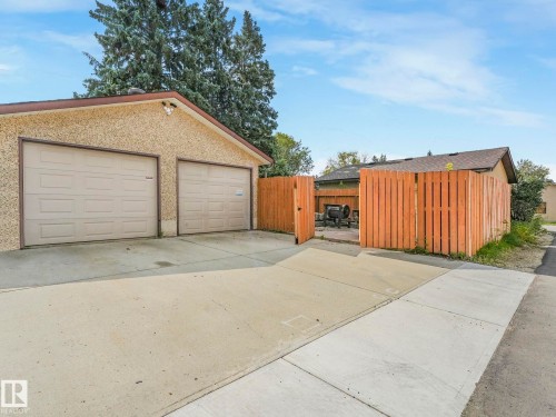 3608 15 Avenue, Edmonton, AB - Outdoor With Exterior