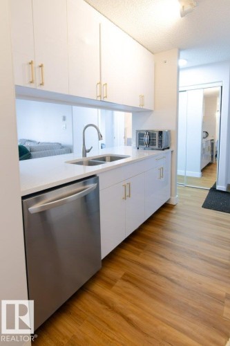 417 16303 95 Street, Edmonton, AB - Indoor Photo Showing Kitchen With Double Sink
