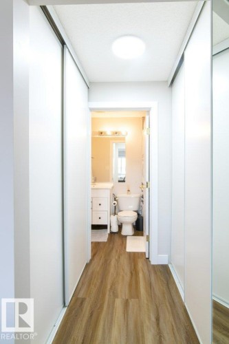 417 16303 95 Street, Edmonton, AB - Indoor Photo Showing Bathroom