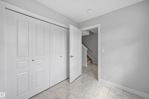 72 1010 Rabbit Hill Road, Edmonton, AB - Indoor Photo Showing Other Room