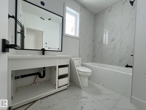 77 Mockingbird Crescent, Fort Saskatchewan, AB - Indoor Photo Showing Bathroom