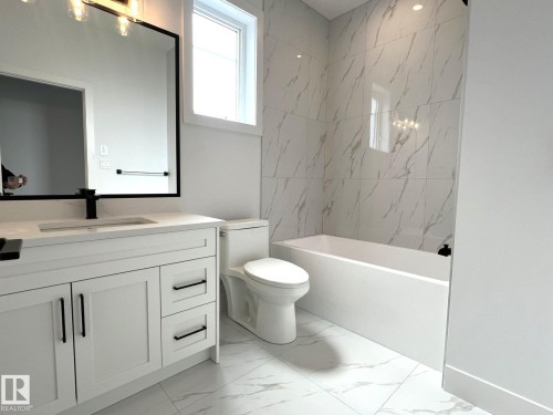 77 Mockingbird Crescent, Fort Saskatchewan, AB - Indoor Photo Showing Bathroom