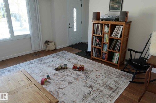 9426/9428 96A Street, Edmonton, AB - Indoor