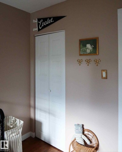 9426/9428 96A Street, Edmonton, AB - Indoor Photo Showing Other Room