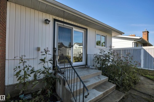 6720 20 Avenue, Edmonton, AB - Outdoor With Exterior