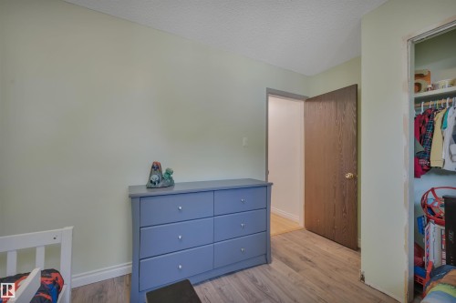 6720 20 Avenue, Edmonton, AB - Indoor