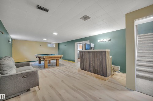 6720 20 Avenue, Edmonton, AB - Indoor