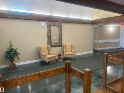114 6220 Fulton Road, Edmonton, AB - Indoor
