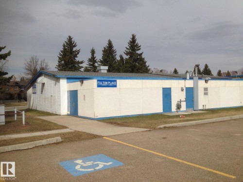 114 6220 Fulton Road, Edmonton, AB - Outdoor