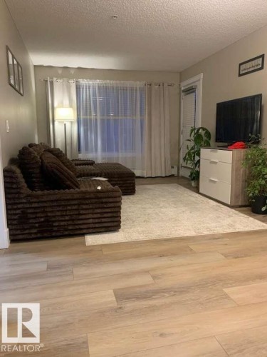 218 3715 Whitelaw Lane, Edmonton, AB - Indoor