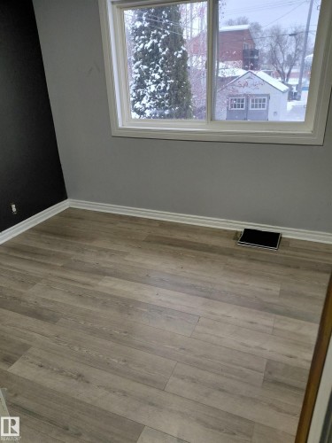 10451 157 Street, Edmonton, AB - Indoor Photo Showing Other Room