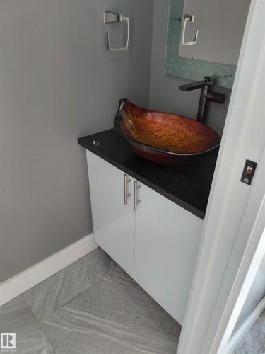 10451 157 Street, Edmonton, AB - Indoor