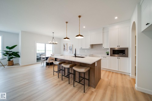 14 Cloutier Close, St. Albert, AB - Indoor Photo Showing Kitchen With Upgraded Kitchen
